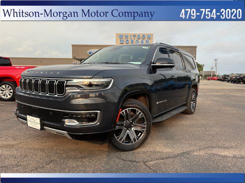 Used 2023 Jeep Wagoneer L Series II AWD/4WD image 1