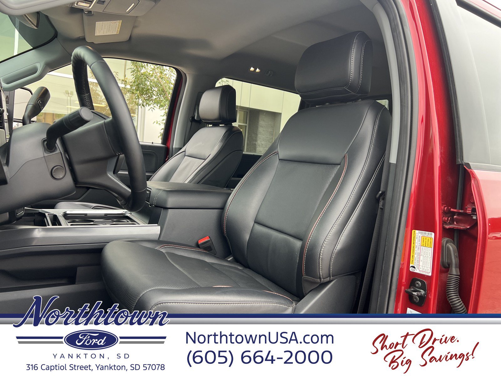 Used 2024 Ford F250 Lariat w/ Black Appearance Package AWD/4WD image 18