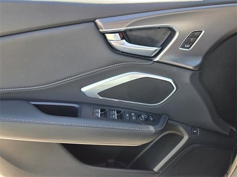 Certified 2025 Acura RDX SH-AWD image 31