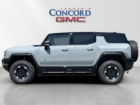 Used 2024 GMC Hummer EV 2X w/ Extreme Off-Road Package image 7