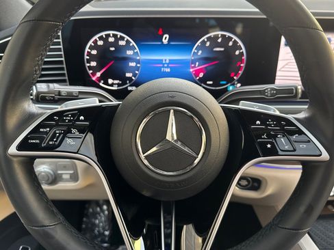 Used 2025 Mercedes-Benz GLE 350 4MATIC image 22