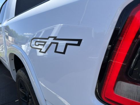 Certified 2022 RAM 1500 Laramie AWD/4WD image 10