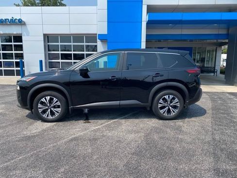 Used 2023 Nissan Rogue SV AWD/4WD image 2