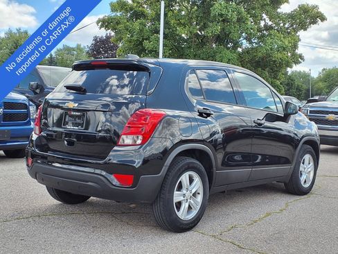 Used 2020 Chevrolet Trax LS w/ Tint and Cruise Package FWD image 5