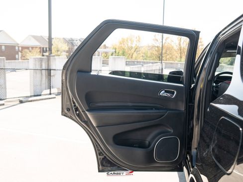 Used 2018 Dodge Durango SRT w/ SRT Interior Appearance Group AWD/4WD image 43