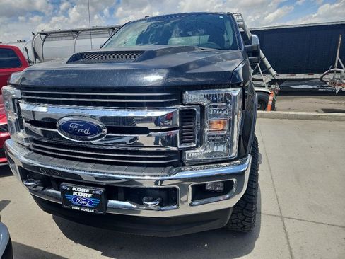 Used 2018 Ford F250 XLT w/ XLT Premium Package AWD/4WD image 1