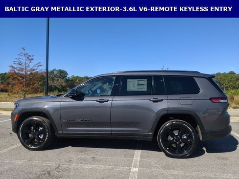 New 2025 Jeep Grand Cherokee L Limited w/ Black Appearance Package image 12