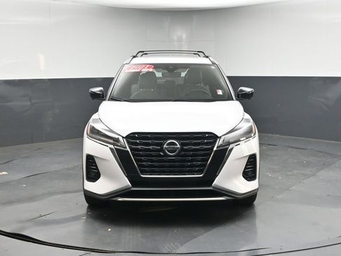 Used 2021 Nissan Kicks SR w/ SR Premium Package image 8