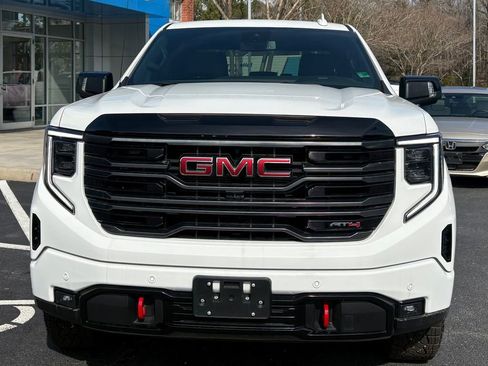 Used 2025 GMC Sierra 1500 AT4 image 6