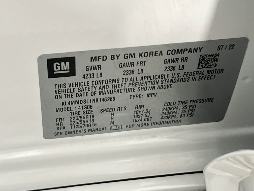Used 2022 Buick Encore GX Select w/ Sport Touring Package FWD image 26