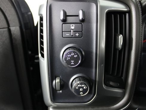 Used 2017 Chevrolet Silverado 2500 LTZ image 24