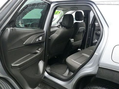 Used 2025 Chevrolet TrailBlazer LT w/ Driver Confidence Package image 14