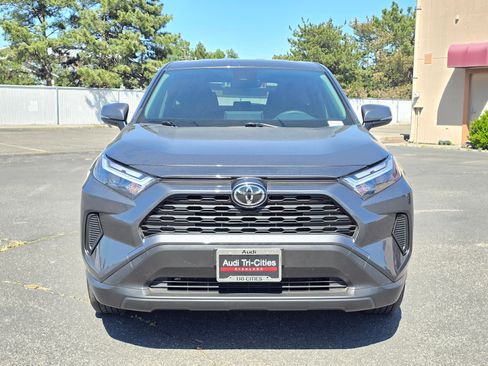 Used 2025 Toyota RAV4 LE AWD/4WD image 37