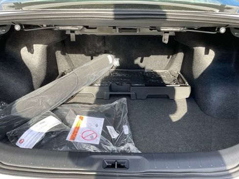 New 2025 Nissan Altima 2.5 SR image 18