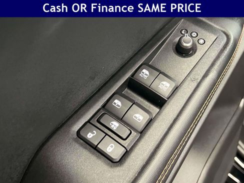 Used 2026 Jeep Cherokee Limited AWD/4WD image 17