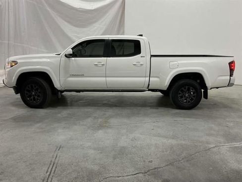 Used 2022 Toyota Tacoma SR5 image 5