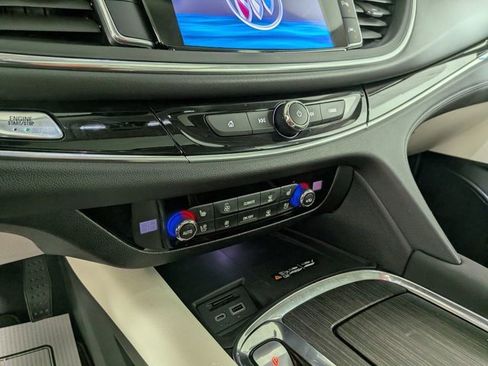Certified 2023 Buick Enclave Avenir image 28