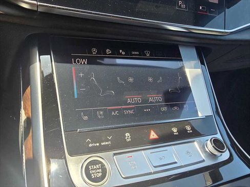 New 2025 Audi Q8 Prestige image 32