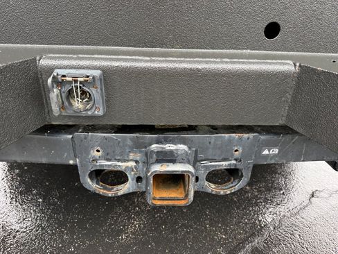 Used 2024 Ford F250 XLT AWD/4WD image 8
