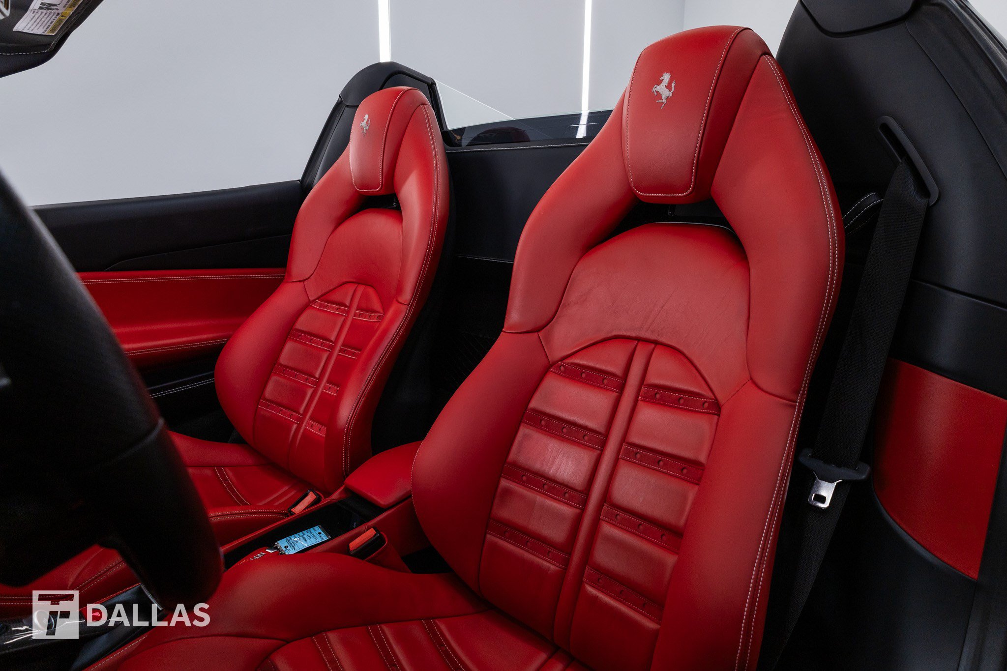 Used 2019 Ferrari 488 Spider RWD image 26
