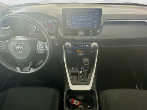 Used 2020 Toyota RAV4 XLE FWD image 27