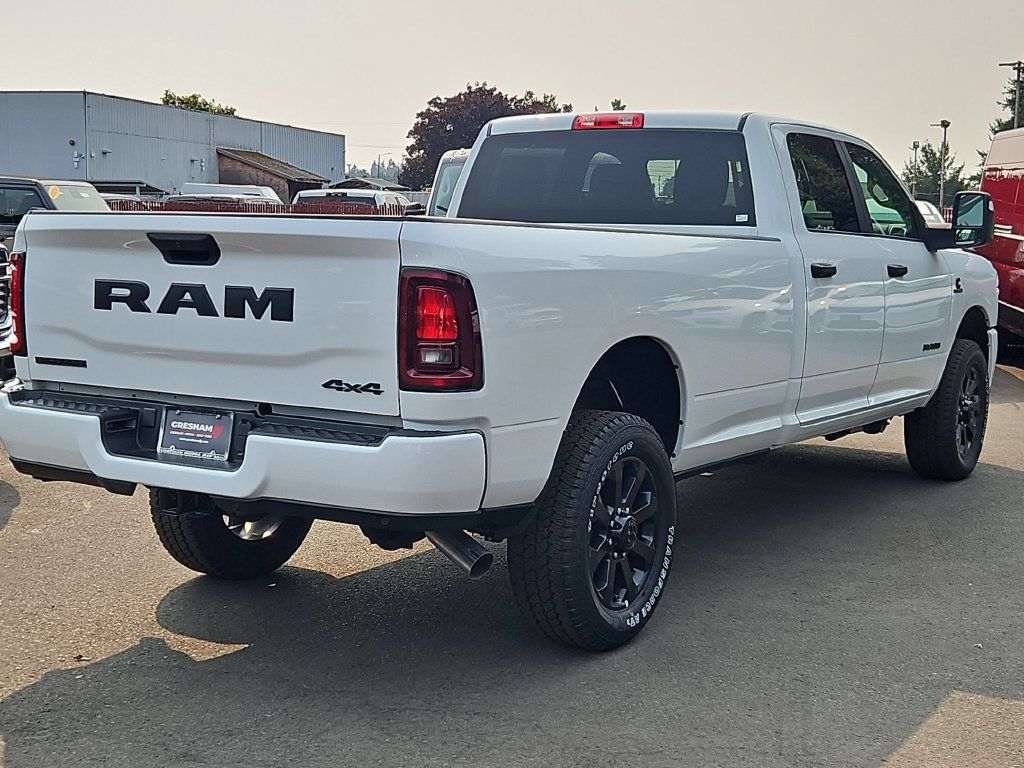 New 2026 RAM 2500 Big Horn AWD/4WD image 7