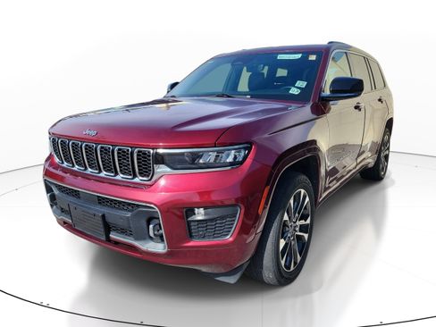Used 2021 Jeep Grand Cherokee L Overland w/ Luxury Tech Group IV AWD/4WD image 3