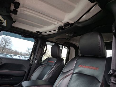 Used 2020 Jeep Gladiator Rubicon w/ Dual Top Group image 21