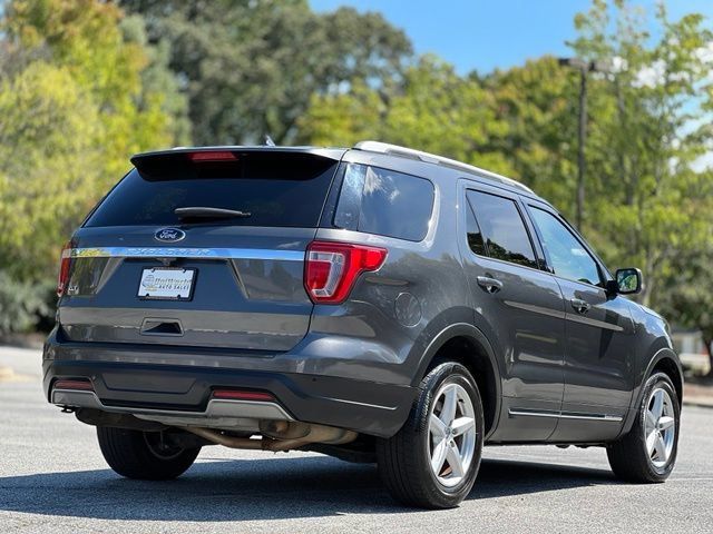 Used 2019 Ford Explorer XLT w/ Equipment Group 202A FWD image 5