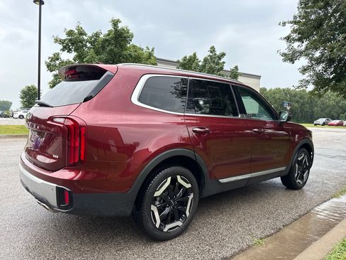 Used 2023 Kia Telluride S AWD/4WD image 5