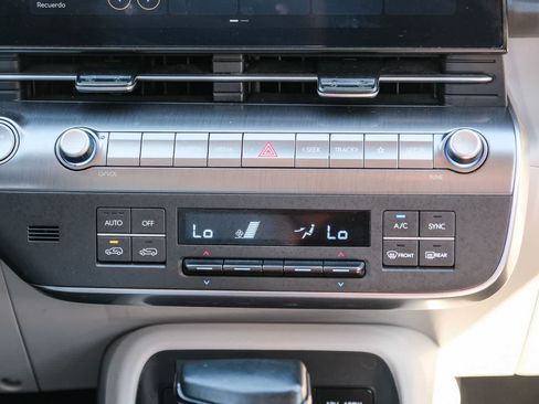 Used 2024 Hyundai Kona SEL FWD image 15