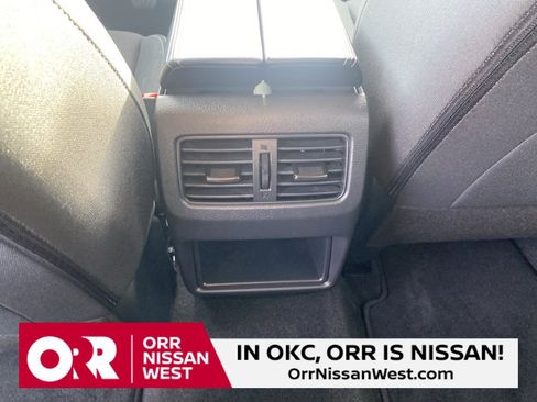 Used 2026 Nissan Rogue S image 16