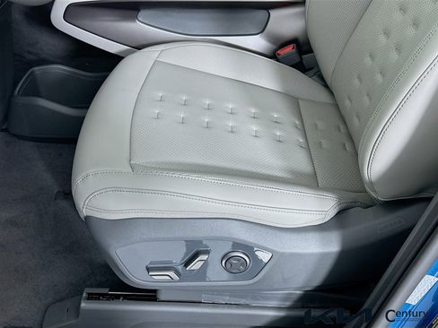 New 2026 Kia EV9 Wind AWD/4WD image 18