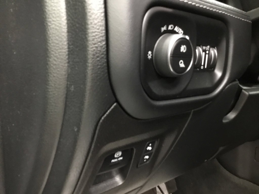 Used 2022 RAM 1500 Limited w/ Night Edition AWD/4WD image 8