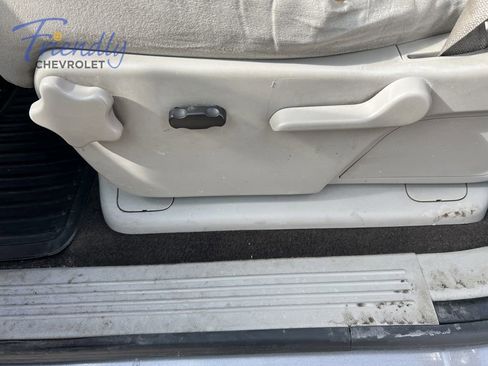 Used 2008 Chevrolet Silverado 1500 LT w/ Power Pack Plus AWD/4WD image 17