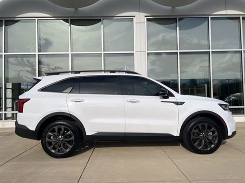 Used 2022 Kia Sorento X-Line EX AWD/4WD image 2