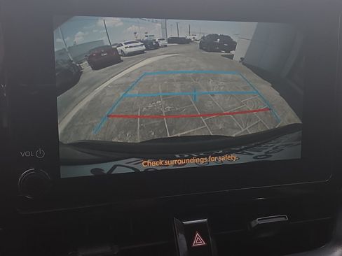 Used 2025 Toyota Corolla LE FWD image 10