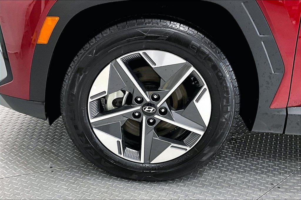 Used 2025 Hyundai Tucson SEL FWD image 8