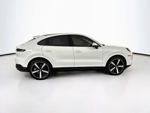 Used 2026 Porsche Cayenne Coupe AWD/4WD image 4