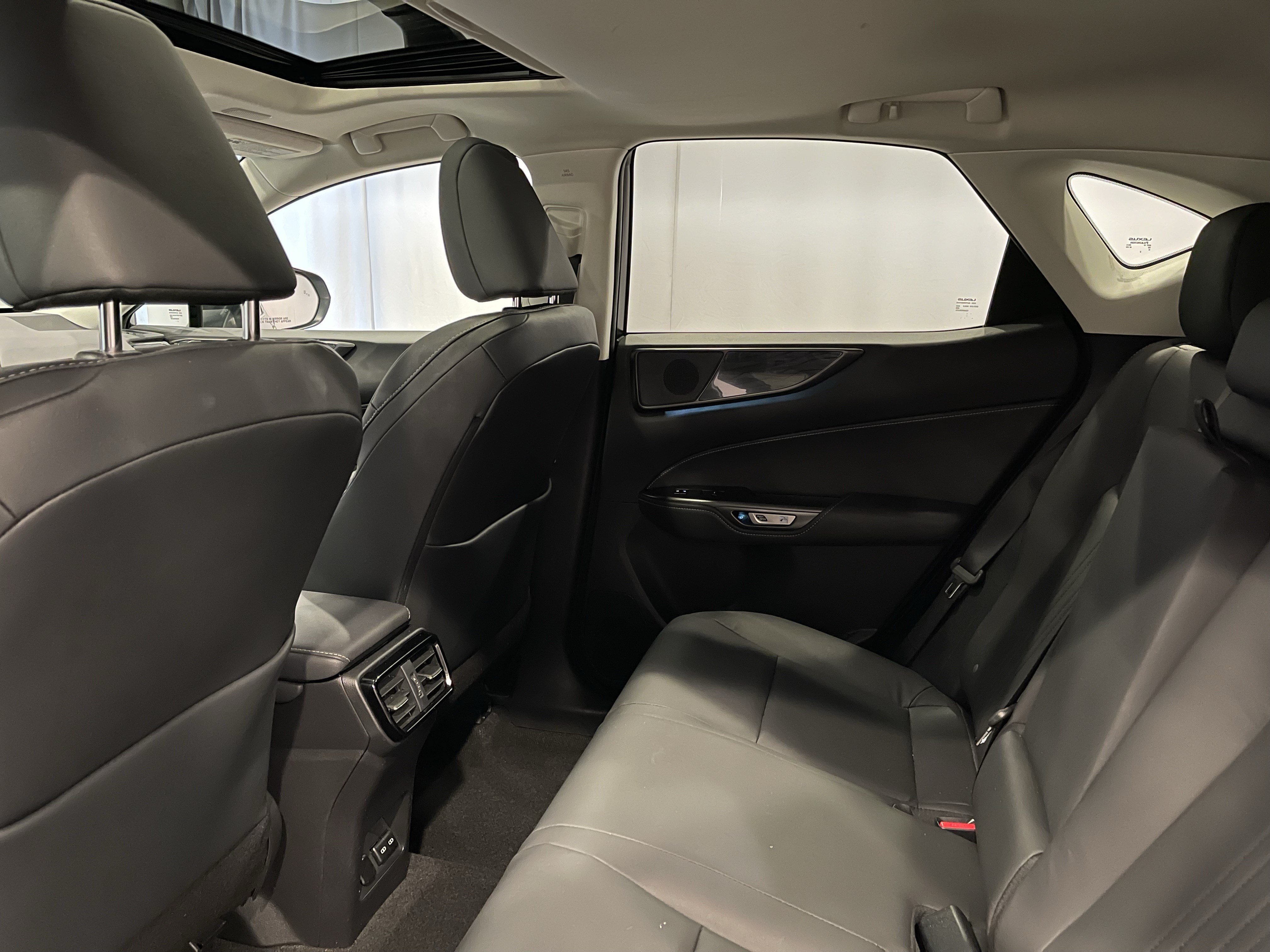 Used 2023 Lexus NX 350 AWD image 23