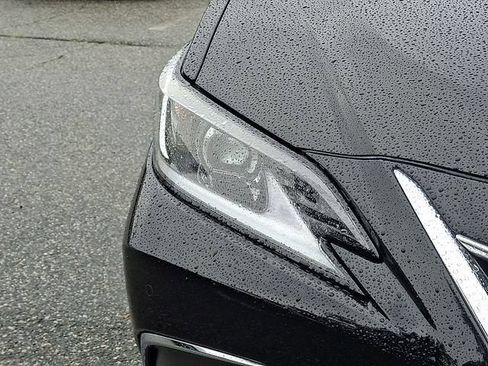 Certified 2024 Lexus ES 350 w/ Premium Package FWD image 9
