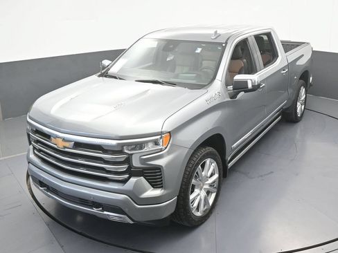 Used 2024 Chevrolet Silverado 1500 High Country w/ Technology Package AWD/4WD image 57