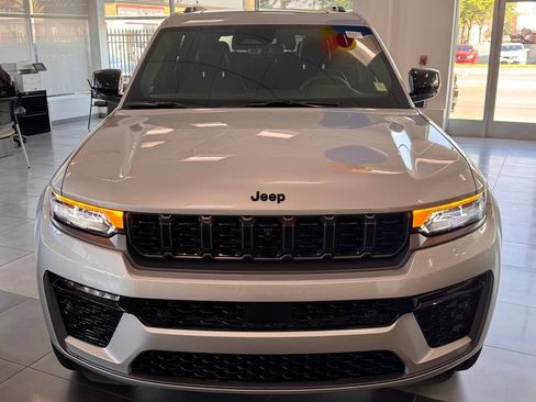 New 2026 Jeep Grand Cherokee L Limited AWD/4WD image 2