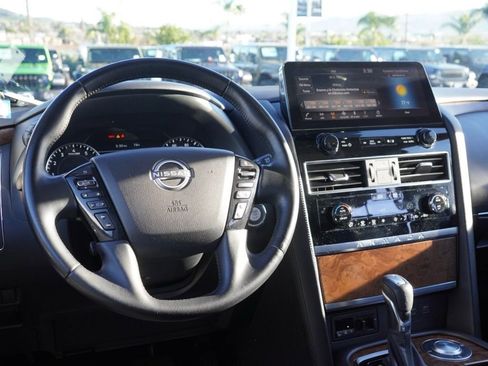 Used 2024 Nissan Armada SL w/ Captain's Chairs Package image 25