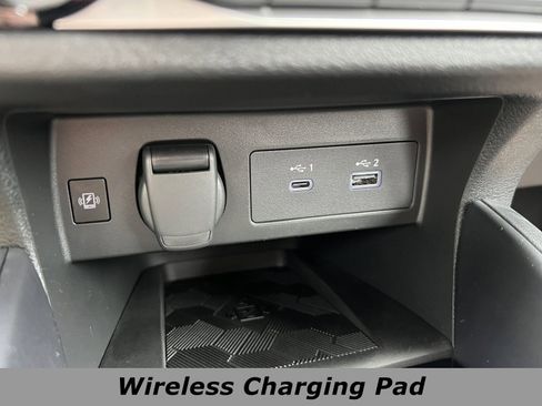 Used 2025 Nissan Versa SR w/ Trunk Package image 10