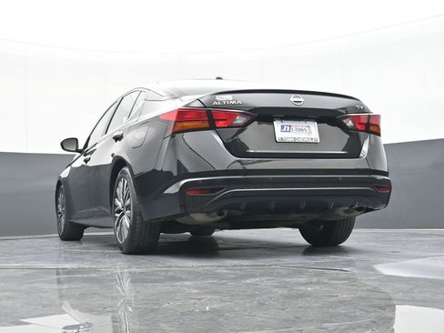 Used 2024 Nissan Altima 2.5 SV image 40