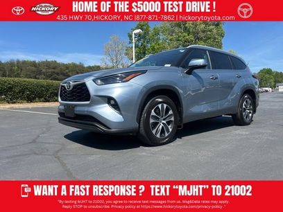 Used 2023 Toyota Highlander XLE