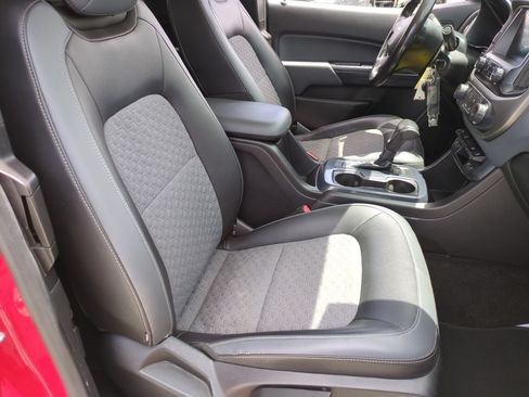Used 2015 Chevrolet Colorado Z71 RWD image 31