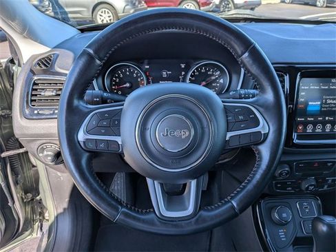 Used 2020 Jeep Compass Limited image 17