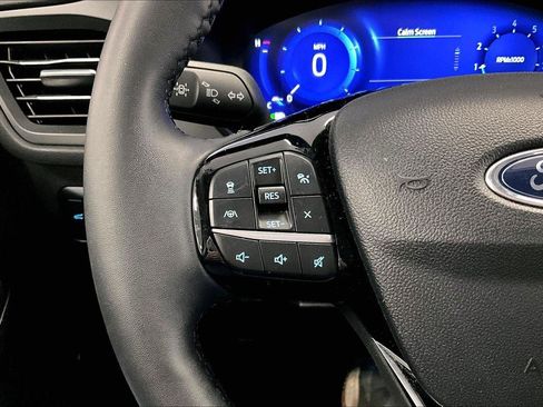 Used 2022 Ford Escape Titanium w/ Class II Trailer Tow Package image 17